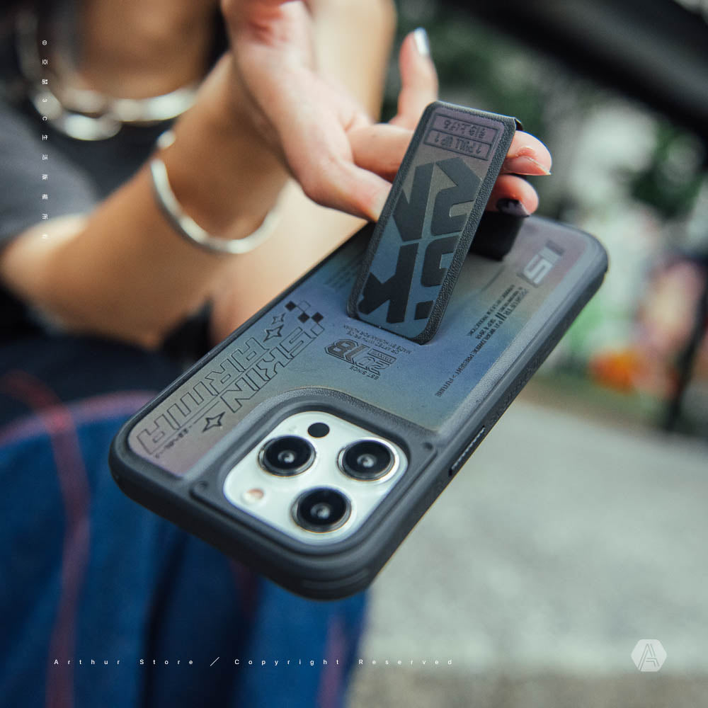盒損福利品 - Kira Kobai 磁吸充電支架防摔手機殼 iPhone 15 系列