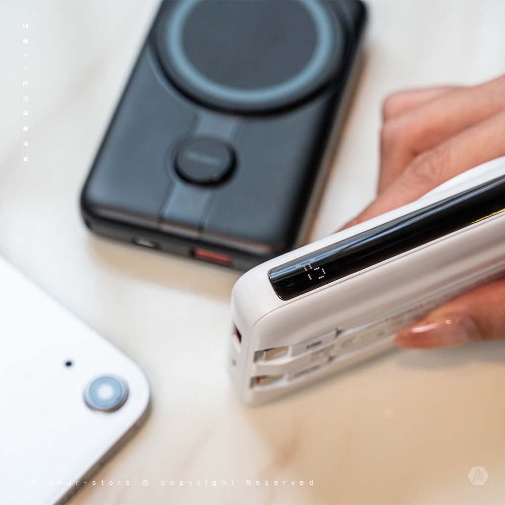 10000mAh 磁吸帶線行動電源 支援磁吸 2C / LC