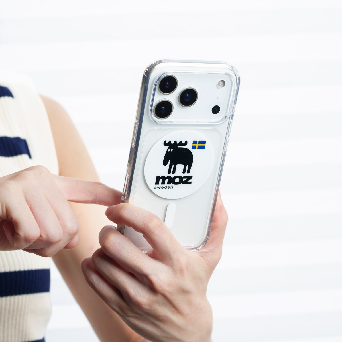 moz 瑞典駝鹿正版授權磁吸保護殼 iPhone 17 系列
