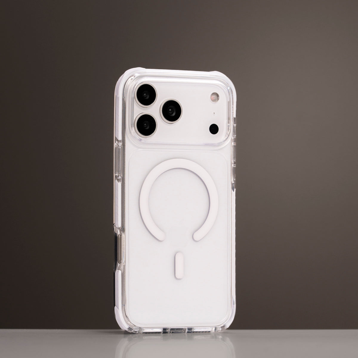Combat Magclick 四角強化軍規磁吸防摔三料保護殼 iPhone 17 系列