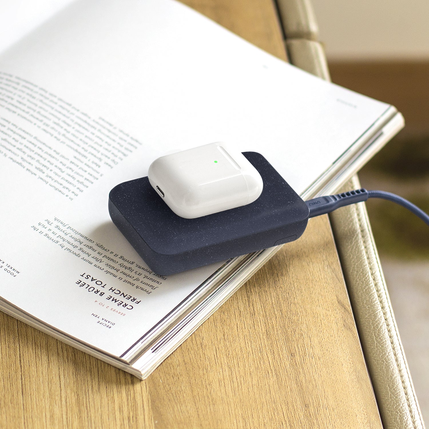 HydeAir 10000mAh 無線快充帶支架螢幕行動電源